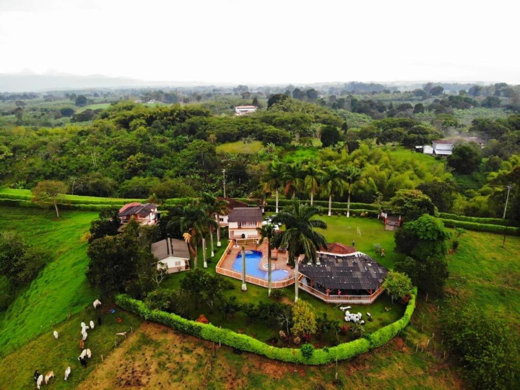 Alojamiento Campestre Hawaii 몬테네그로 외부 사진
